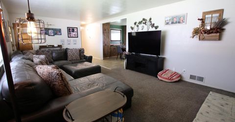 103 N California Street, Yerington, NV 89447 Photo