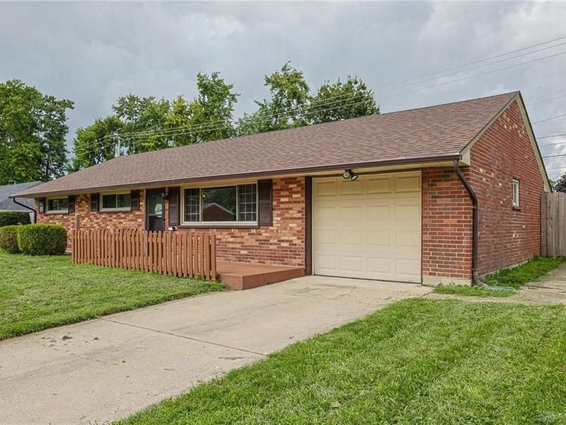 1855 Owendale Drive, Miami Township, OH 45439 Photo 2