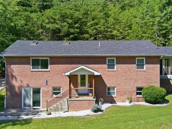 5830 Charleys Creek Road, Culloden, WV 25510