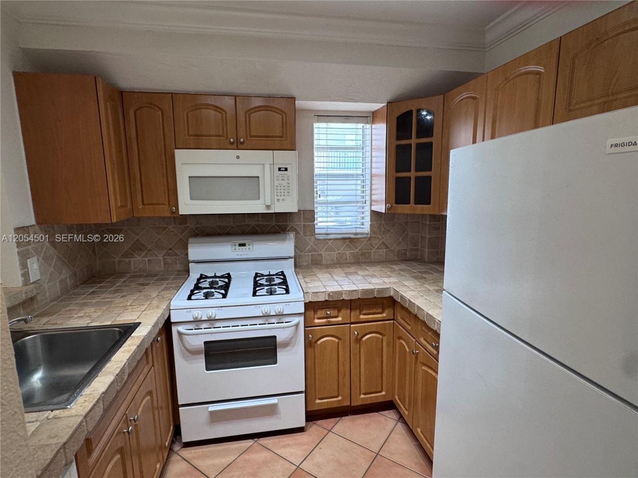 6705 N Kendall Dr, Unit 301, Pinecrest, FL 33156 Photo