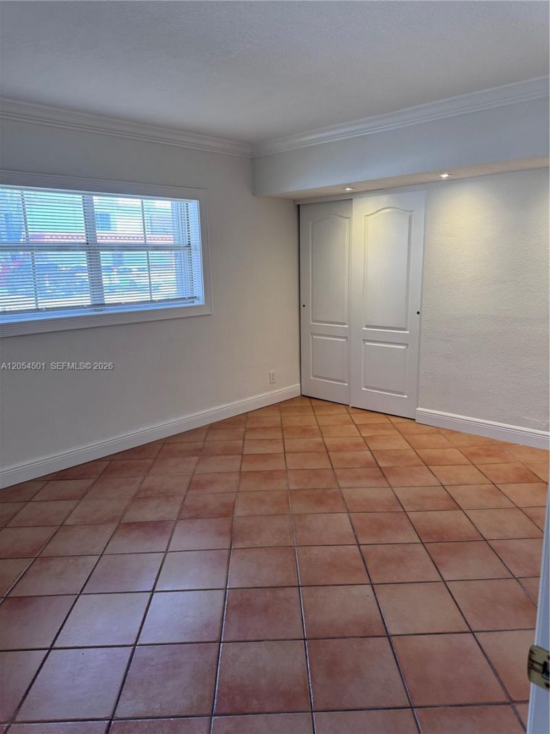 6705 N Kendall Dr, Unit 301, Pinecrest, FL 33156 Photo