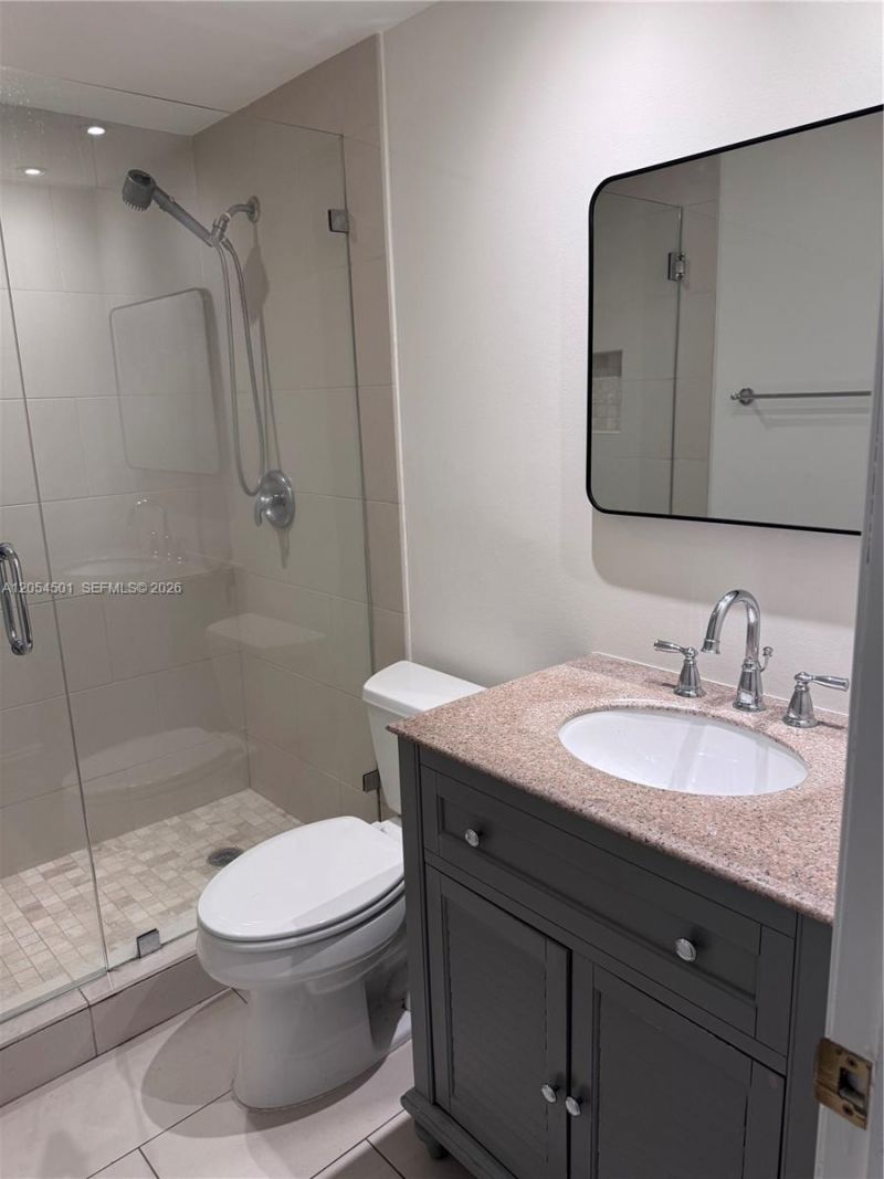 6705 N Kendall Dr, Unit 301, Pinecrest, FL 33156 Photo