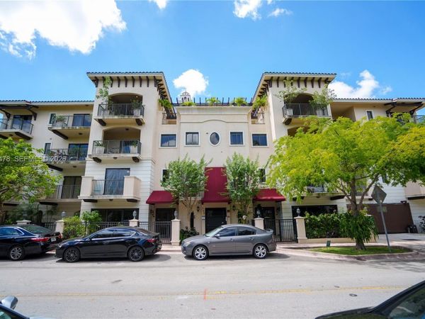 300 Majorca Ave , Unit PH-404, Coral Gables, FL 33134