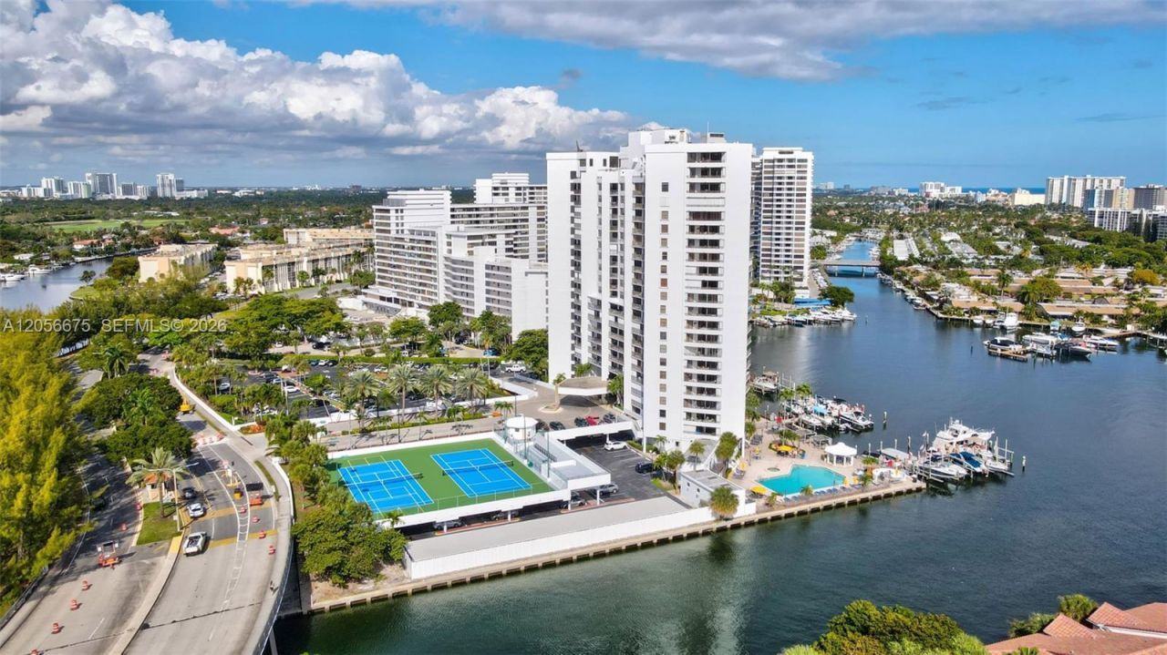 300 Three Islands Blvd , Unit PH3A, Hallandale Beach, FL 33009 Photo
