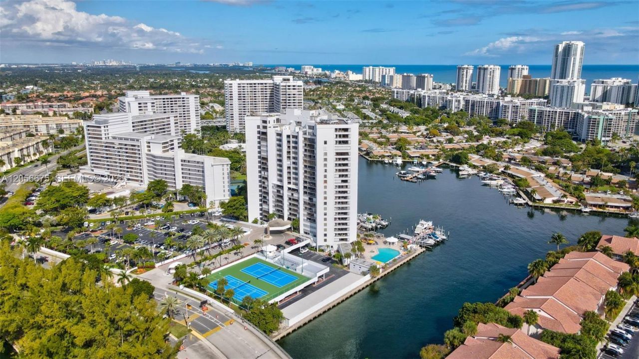 300 Three Islands Blvd , Unit PH3A, Hallandale Beach, FL 33009 Photo