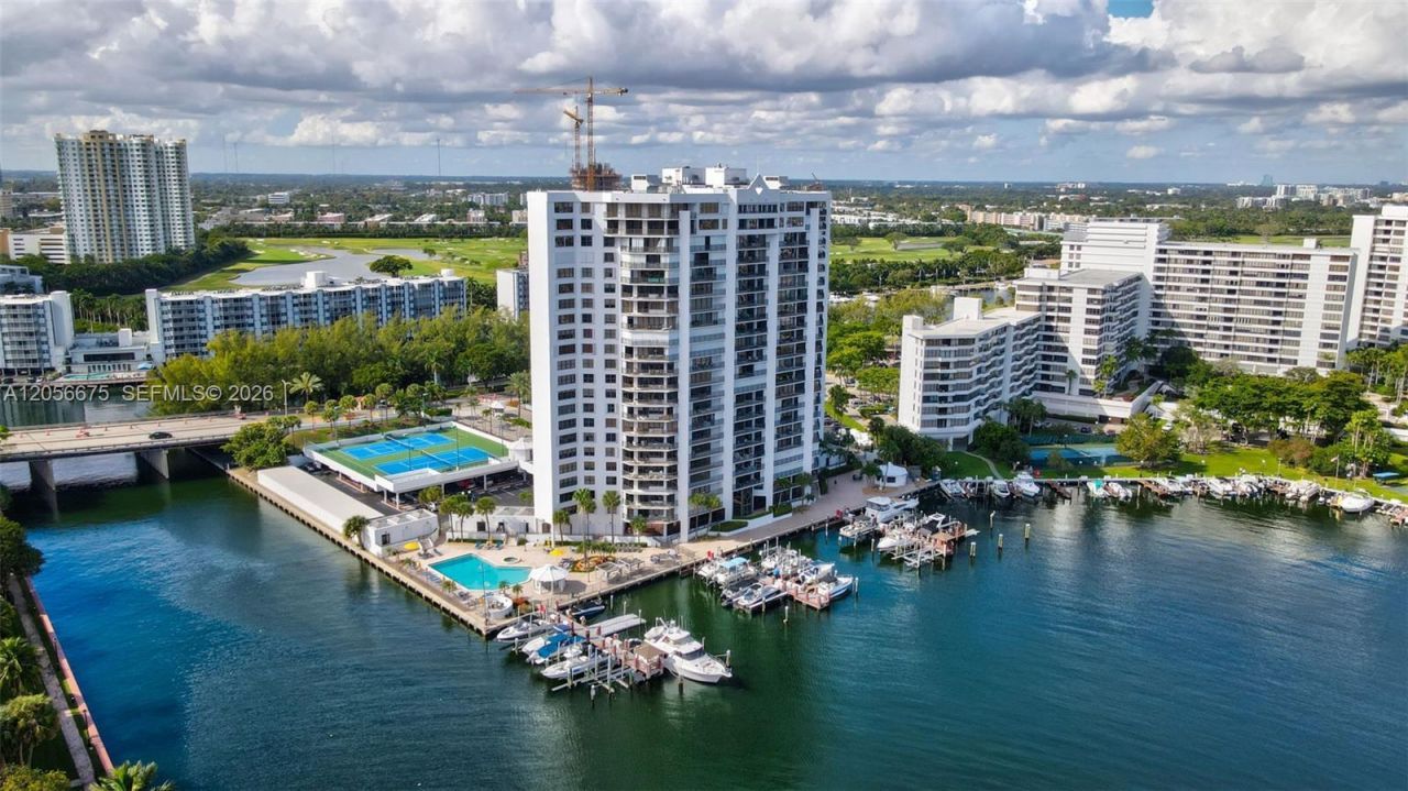 300 Three Islands Blvd , Unit PH3A, Hallandale Beach, FL 33009 Photo