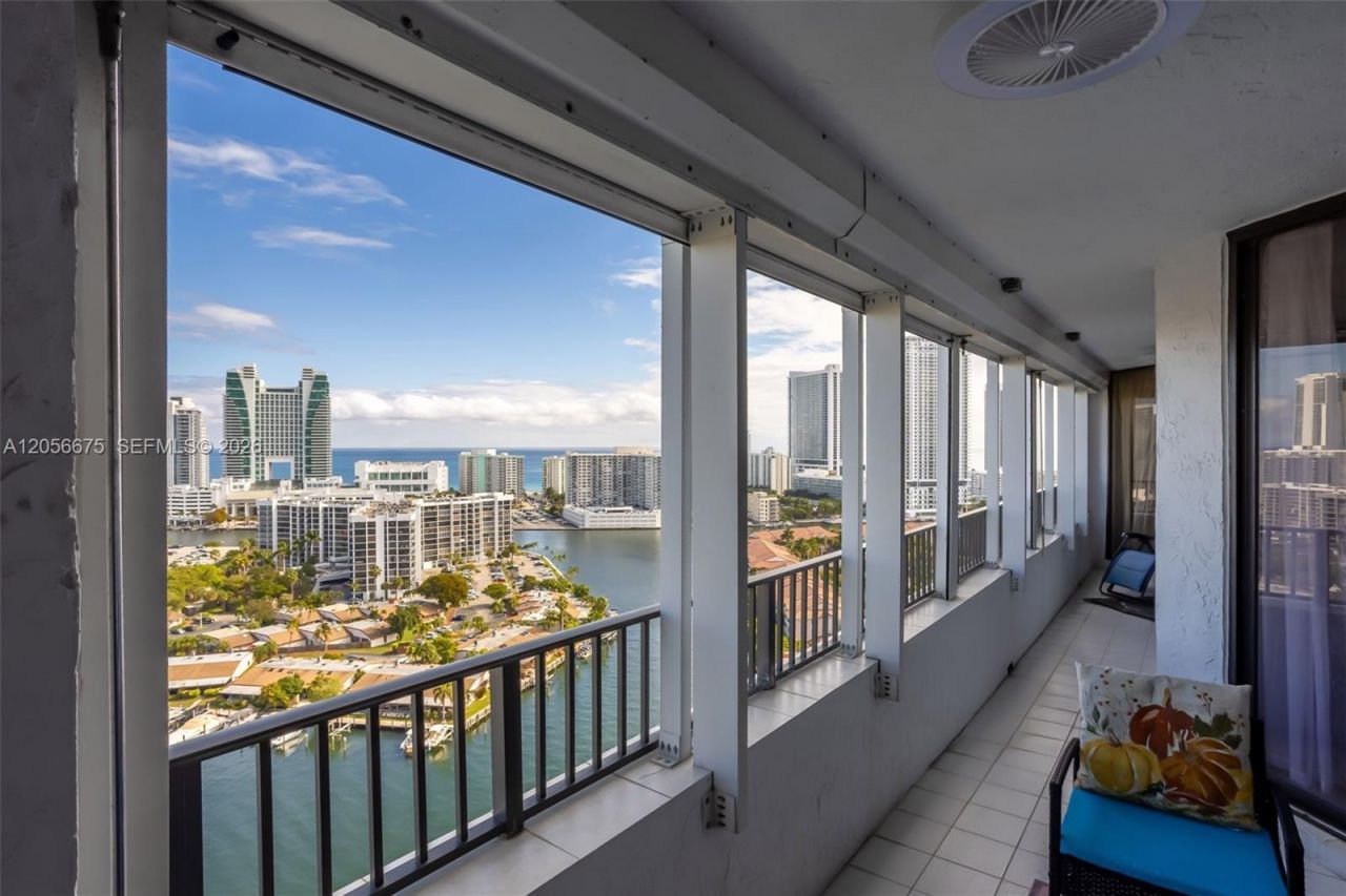 300 Three Islands Blvd , Unit PH3A, Hallandale Beach, FL 33009 Photo