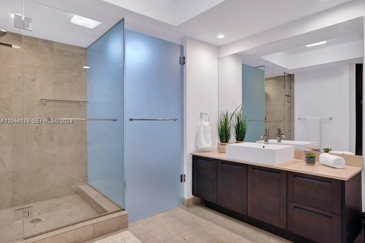 150 Sunny Isles Blvd , Unit 1-805, Sunny Isles Beach, FL 33160 Photo