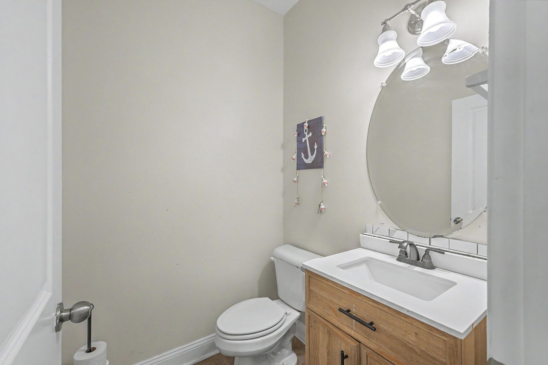 4804 Hawkins Drive Photo 17