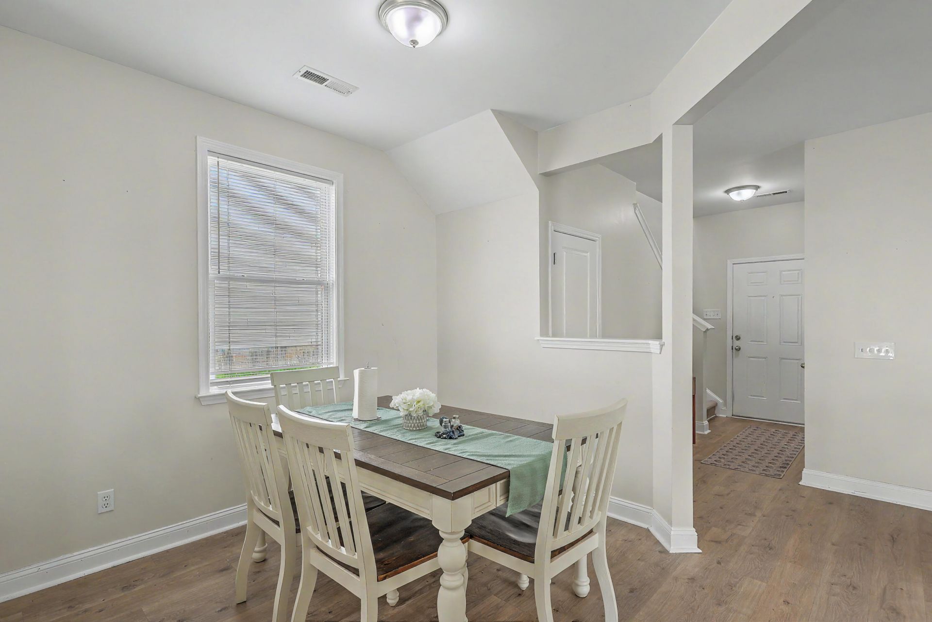 4804 Hawkins Drive Photo 22
