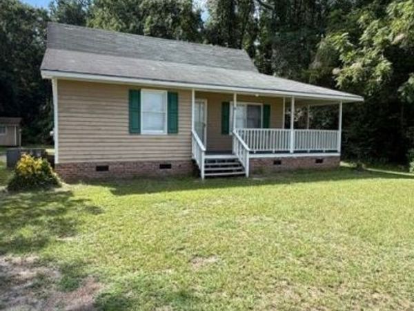 6648 Wire Grass Road, Orrum, NC 28369