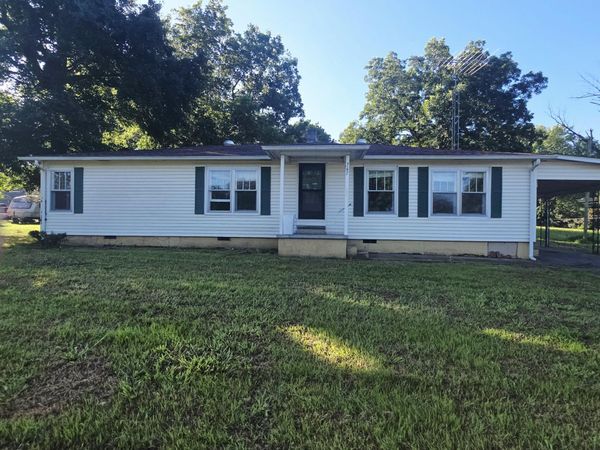 767 Concord Cades Road , Trenton, TN 38382
