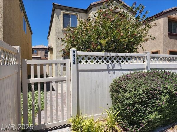 6434 Buttercup Creek Street , North Las Vegas, NV 89084