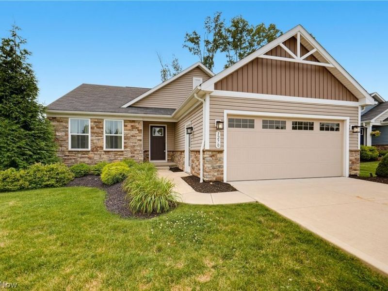 1270 Hidden Lake Boulevard, Akron, OH 44312 Photo 3