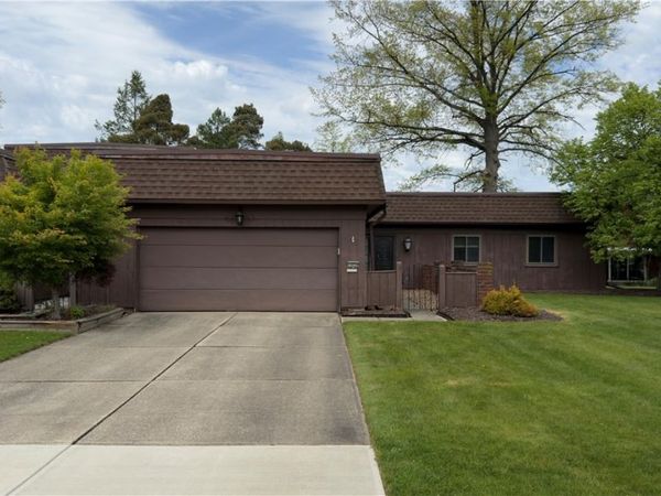 19224 Idlewood Trail , Strongsville, OH 44149