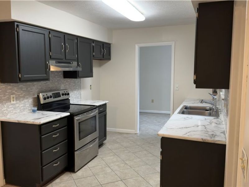 19224 Idlewood Trail, Strongsville, OH 44149 Photo 13