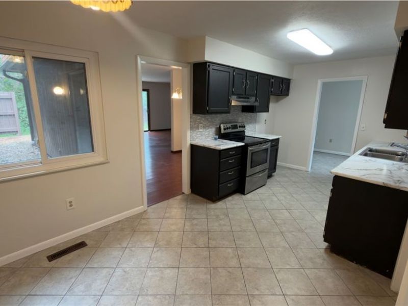 19224 Idlewood Trail, Strongsville, OH 44149 Photo 16