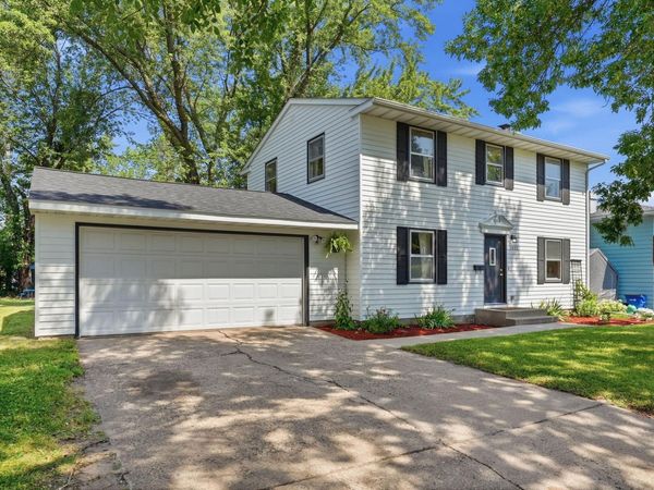 1041 23rd Avenue N, Saint Cloud, MN 56303