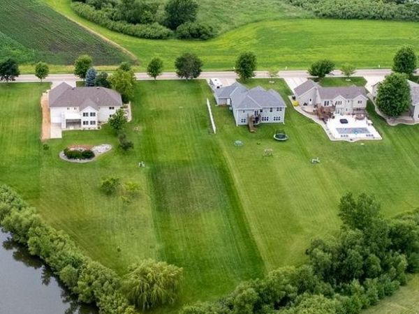 1165 Dale Street SW, Hutchinson, MN 55350