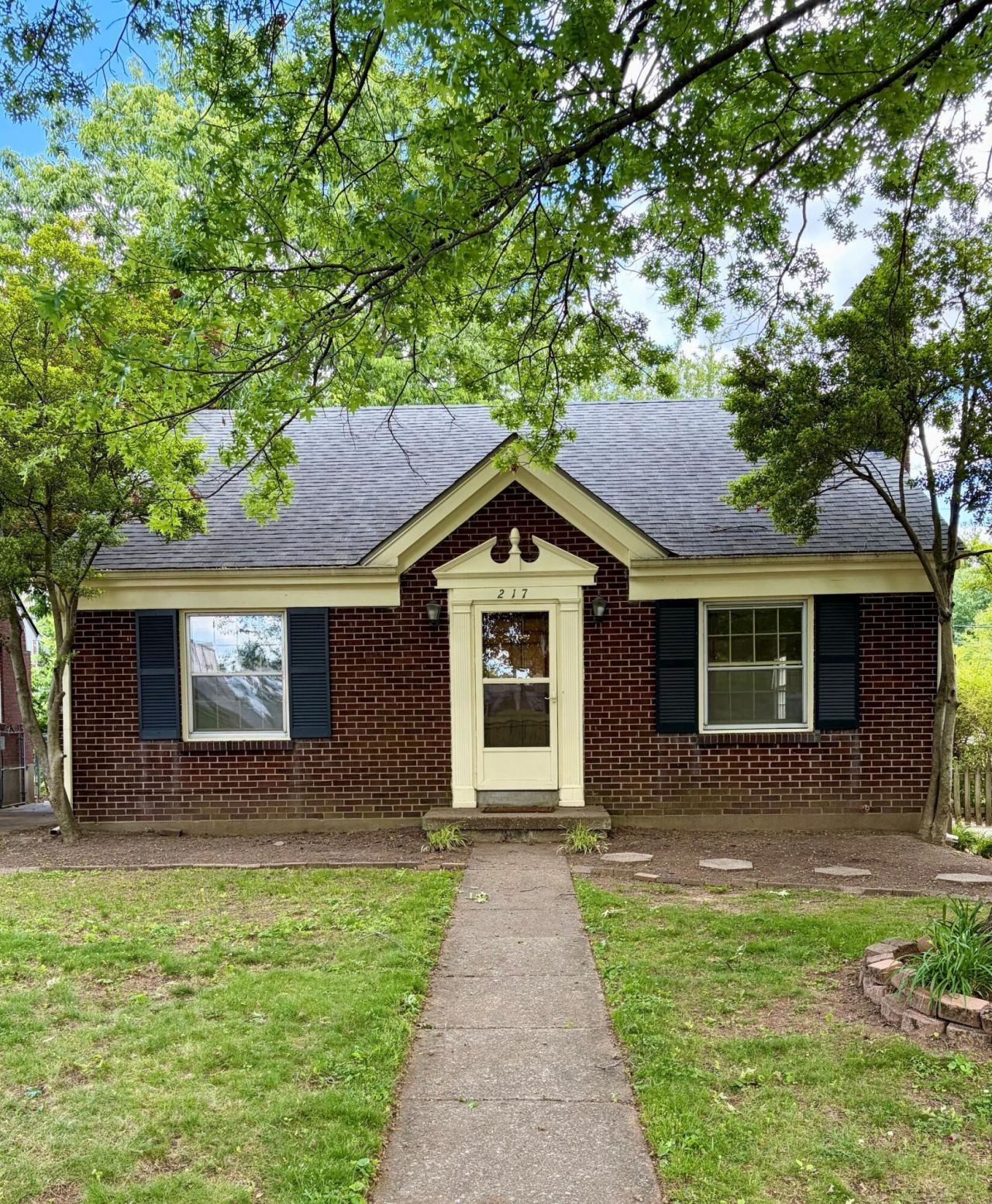 217 Romany Road, Lexington, KY 40502 Main Photo