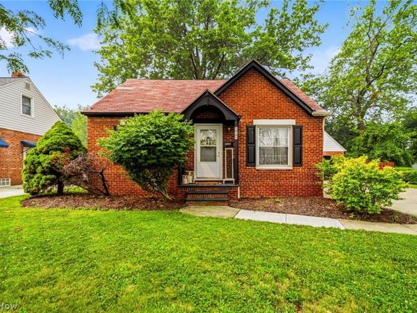 316 E 327th Street , Willowick, OH 44095
