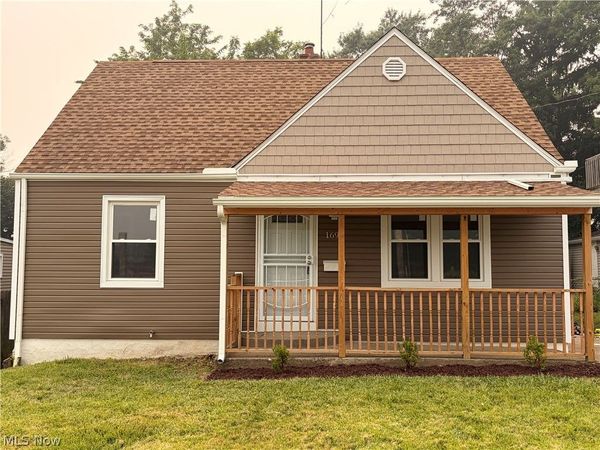 1690 Coventry Street , Akron, OH 44301