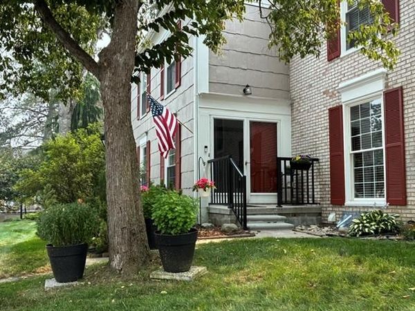 1437 Lantern Lane, Rochester Hills, Mi 48306