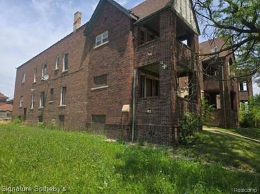 3760 W Chicago , Detroit, MI 48206