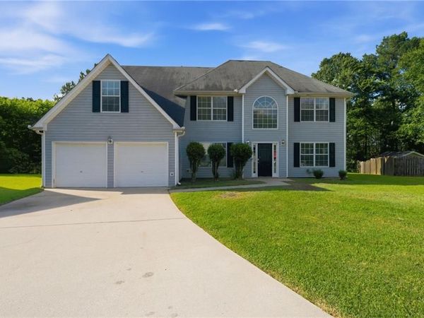 612 Mohawk Circle , Stockbridge, GA 30281