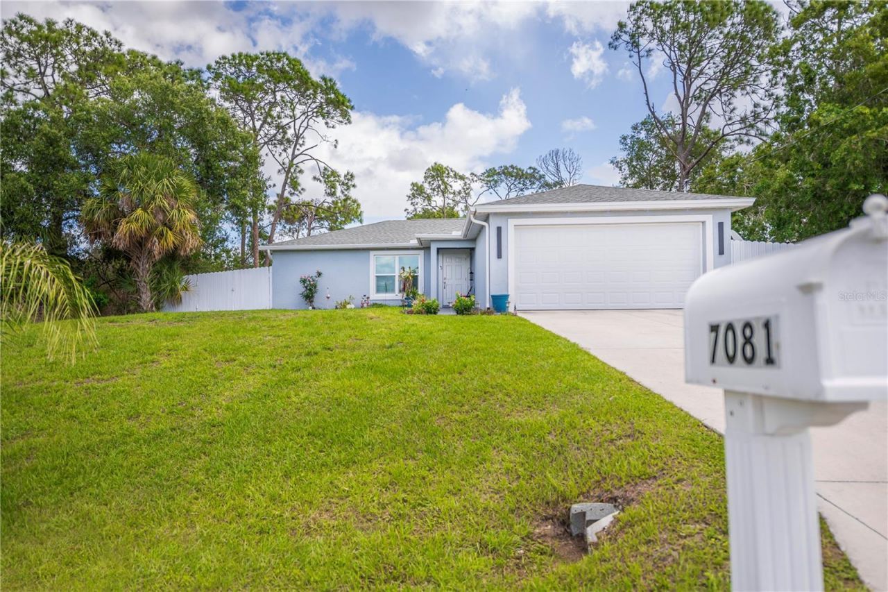 7081 Brazil Circle , Labelle, FL 33935 Photo