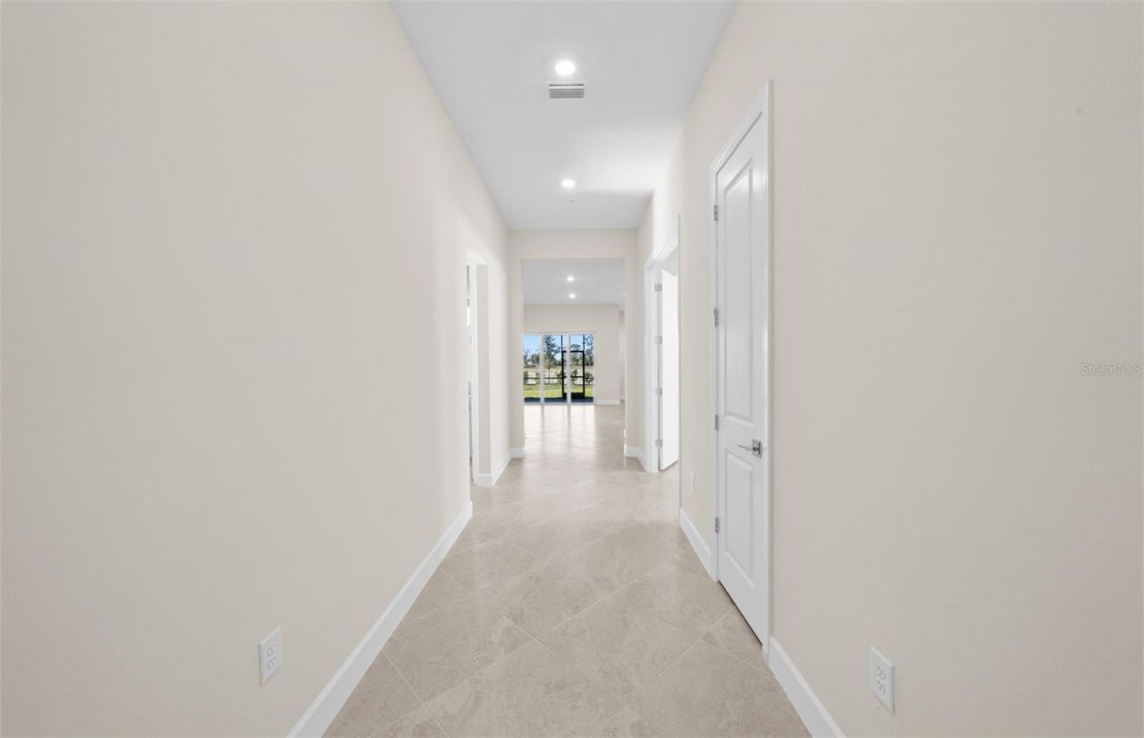 7621 Fulham Avenue , Bradenton, FL 34210 Photo