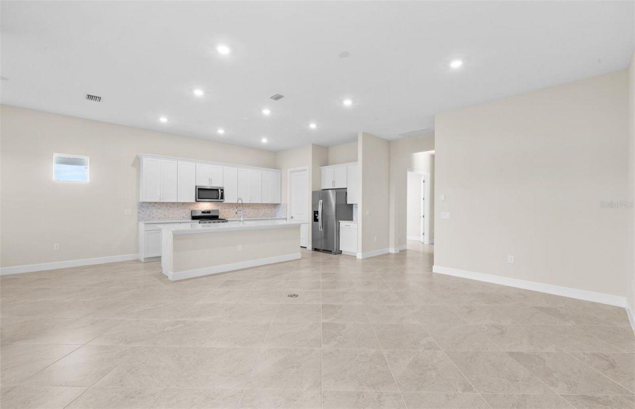 7621 Fulham Avenue , Bradenton, FL 34210 Photo