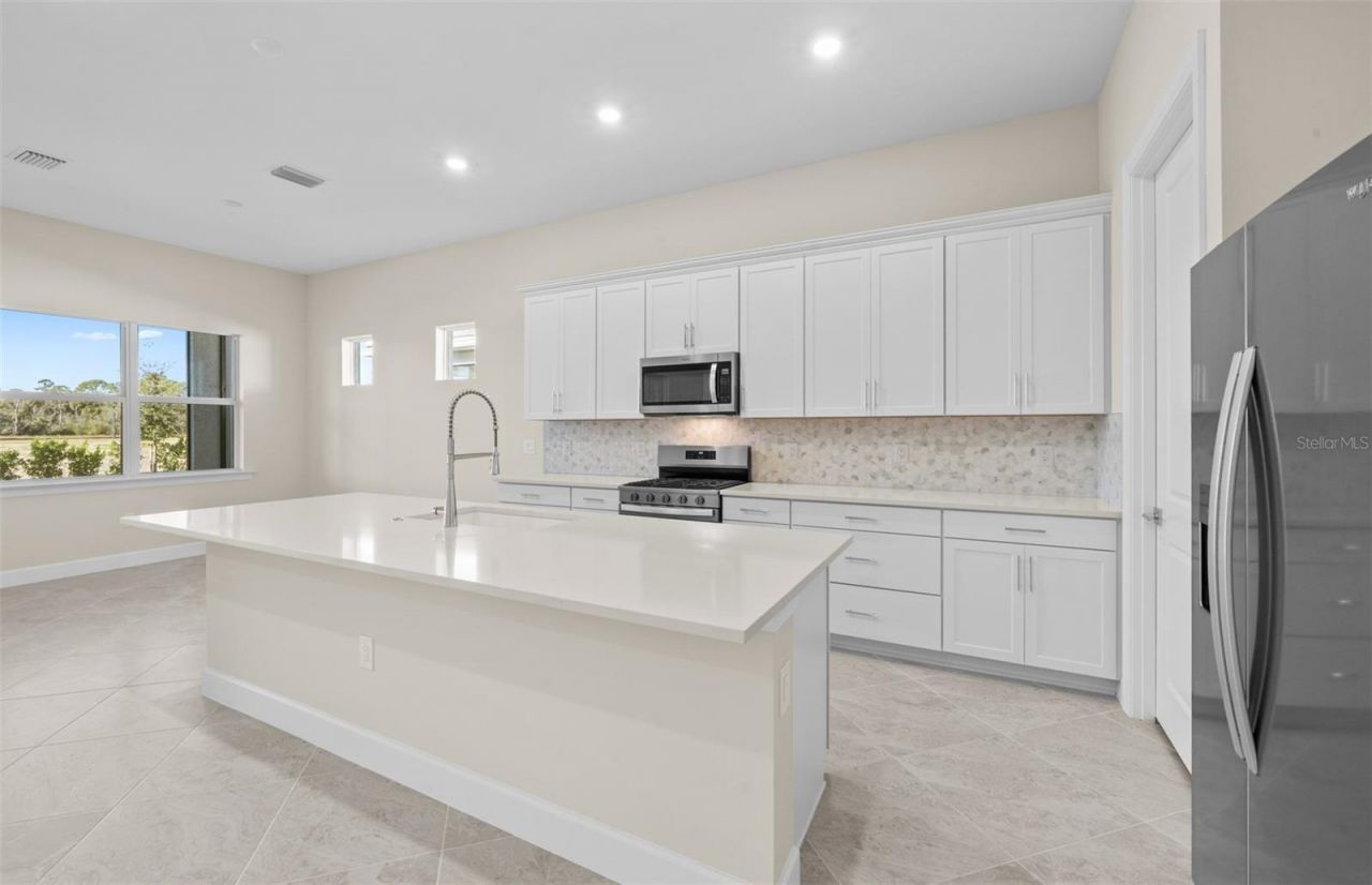 7621 Fulham Avenue , Bradenton, FL 34210 Photo