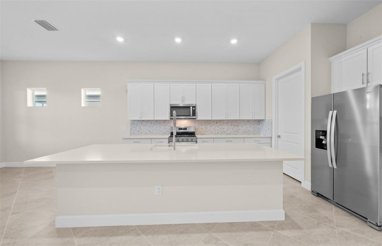 7621 Fulham Avenue , Bradenton, FL 34210 Photo
