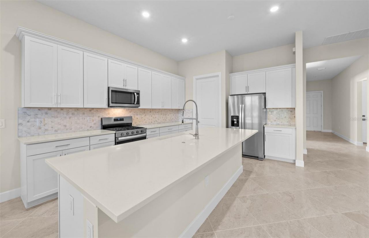 7621 Fulham Avenue , Bradenton, FL 34210 Photo