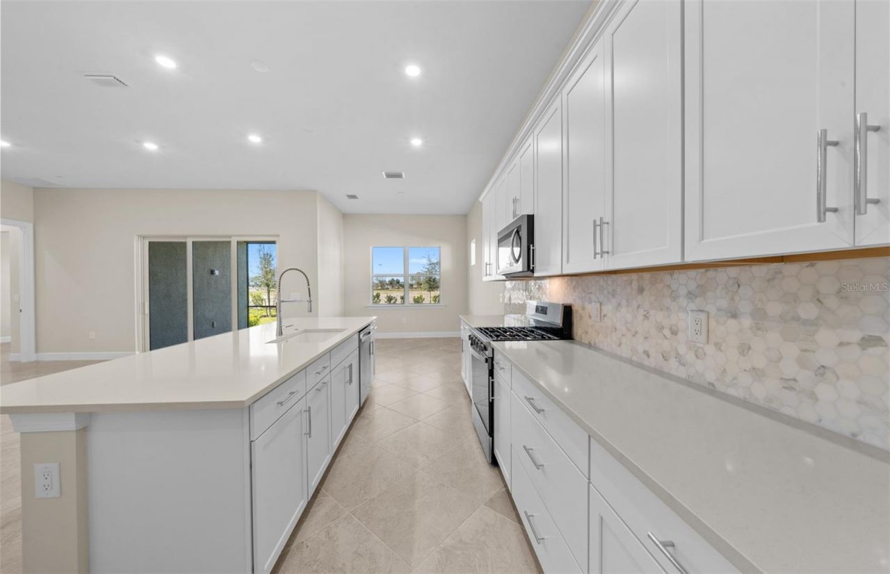 7621 Fulham Avenue , Bradenton, FL 34210 Photo