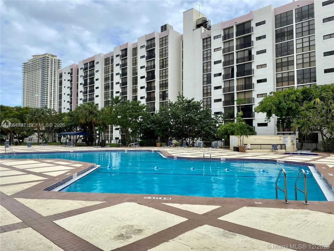 16919 N Bay Rd , Unit 912, Sunny Isles Beach, FL 33160 Photo