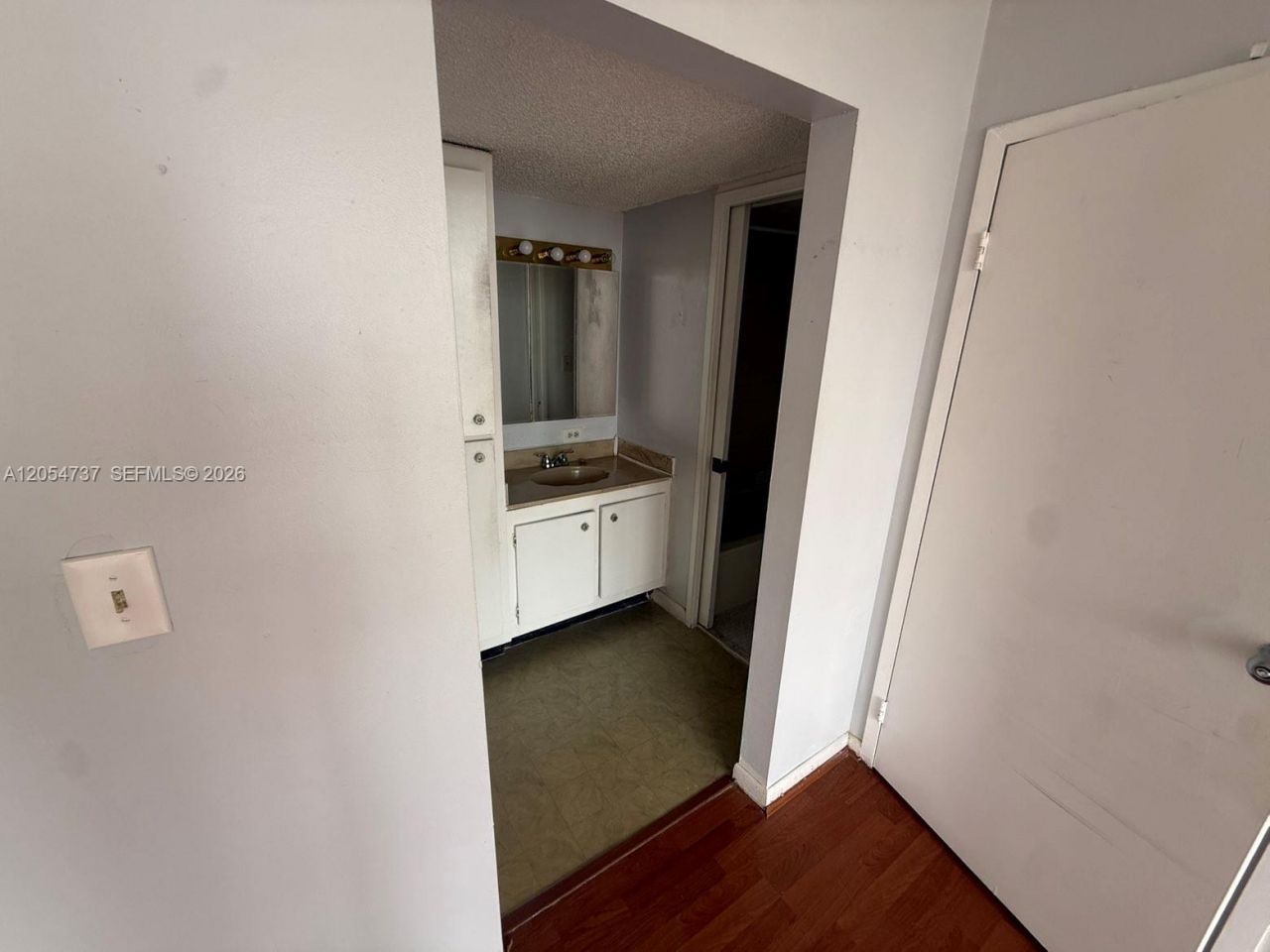16919 N Bay Rd , Unit 912, Sunny Isles Beach, FL 33160 Photo