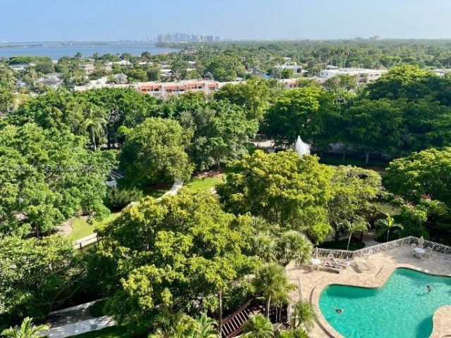 1000 Quayside Ter, Unit 1104, Miami, FL 33138 Photo