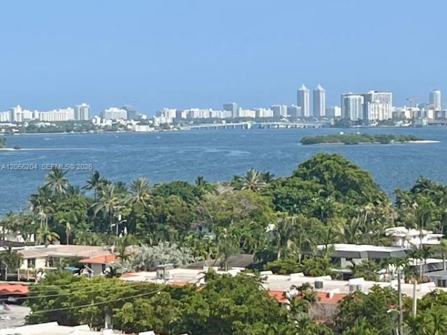 1000 Quayside Ter, Unit 1104, Miami, FL 33138 Photo