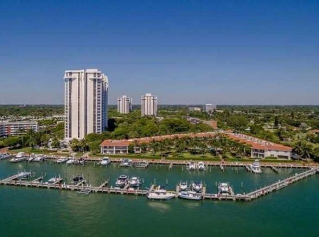 1000 Quayside Ter, Unit 1104, Miami, FL 33138 Photo