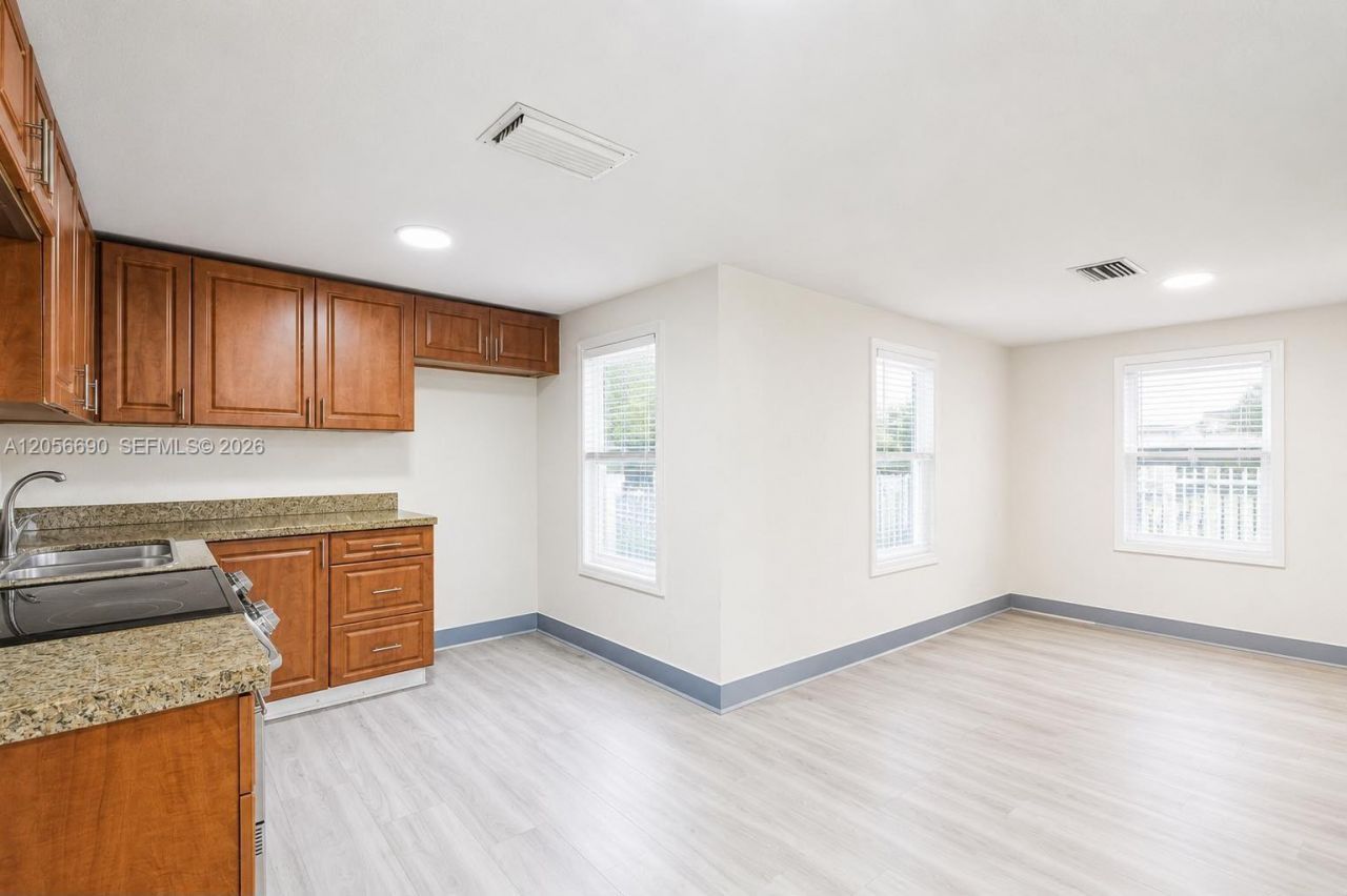 1296 NW 72nd St , Miami, FL 33147 Photo