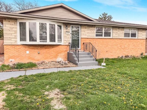 7241 Beloit Avenue , Bridgeview, IL 60455