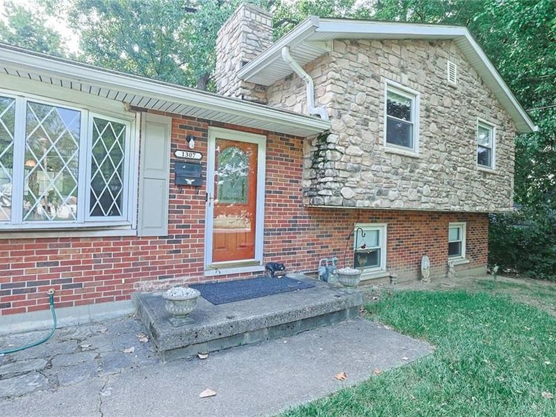 1307 Park Drive, Middletown, OH 45044 Photo 3