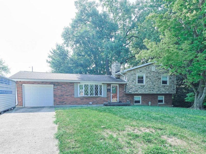 1307 Park Drive, Middletown, OH 45044 Photo 2