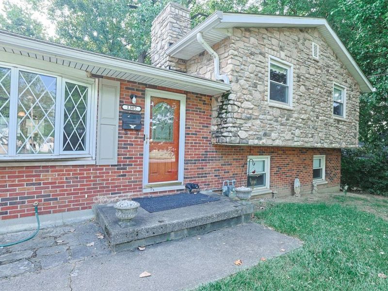 1307 Park Drive, Middletown, OH 45044 Photo 3