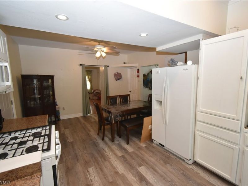 4126 Poe Avenue, Cleveland, OH 44109 Photo 11