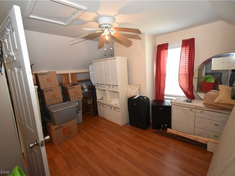 4126 Poe Avenue, Cleveland, OH 44109 Photo 21