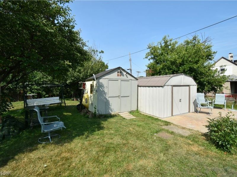4126 Poe Avenue, Cleveland, OH 44109 Photo 38