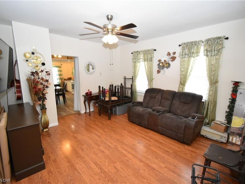 4126 Poe Avenue, Cleveland, OH 44109 Photo 6